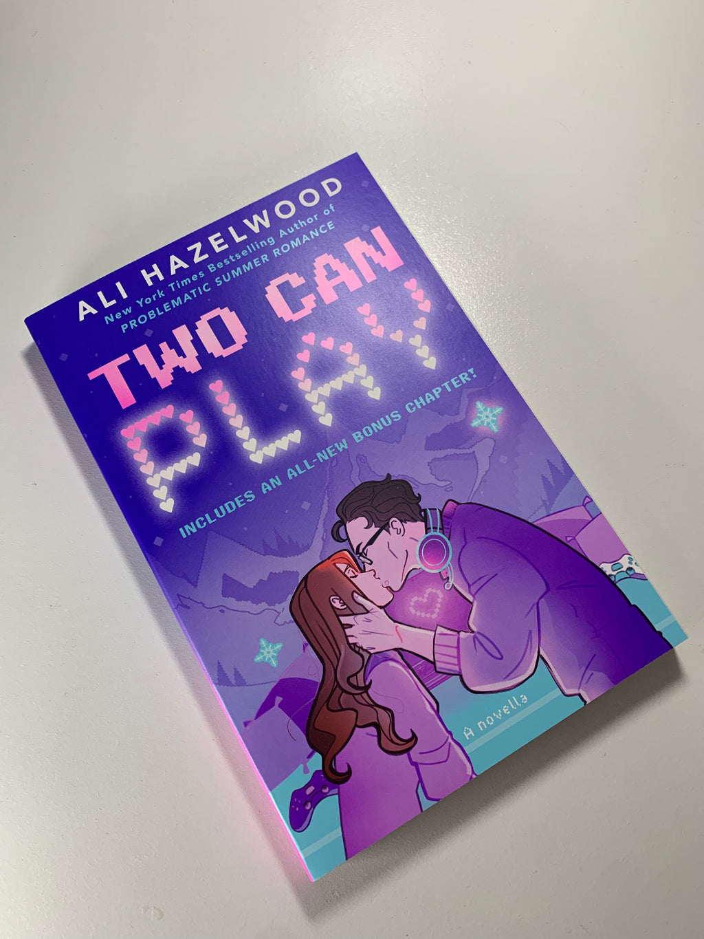 Two Can Play - Ali Hazelwood
